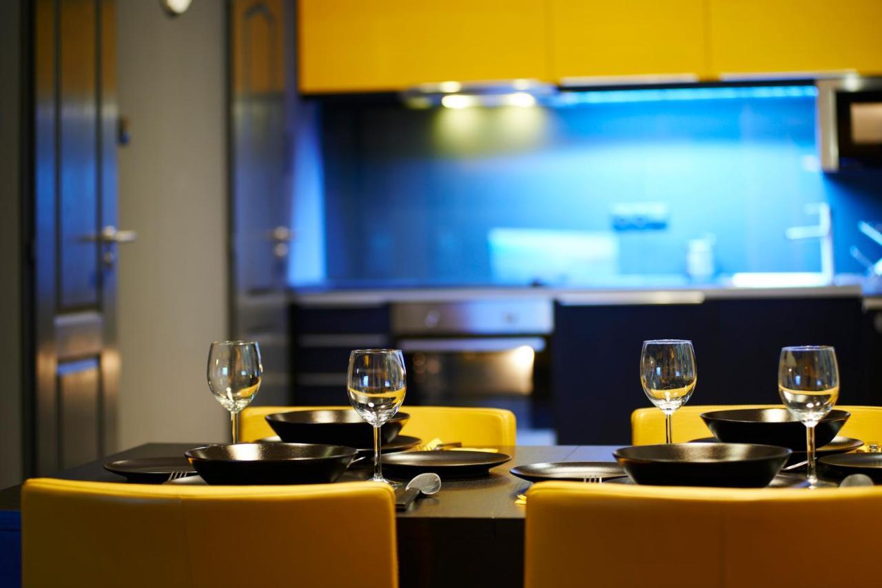 Central Location Yellow-Black Apartment Budapest Exterior photo