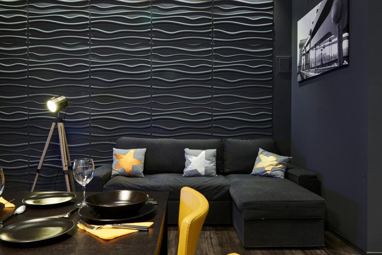 Central Location Yellow-Black Apartment Budapest Exterior photo